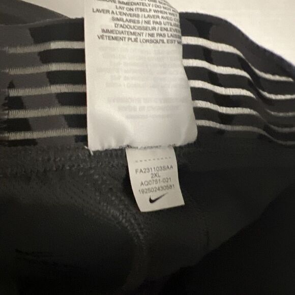 Men's Nike Pro Hyperstrong Gray Padded Compression Shorts AQ0751-021 Size 2XL - Picture 2 of 6